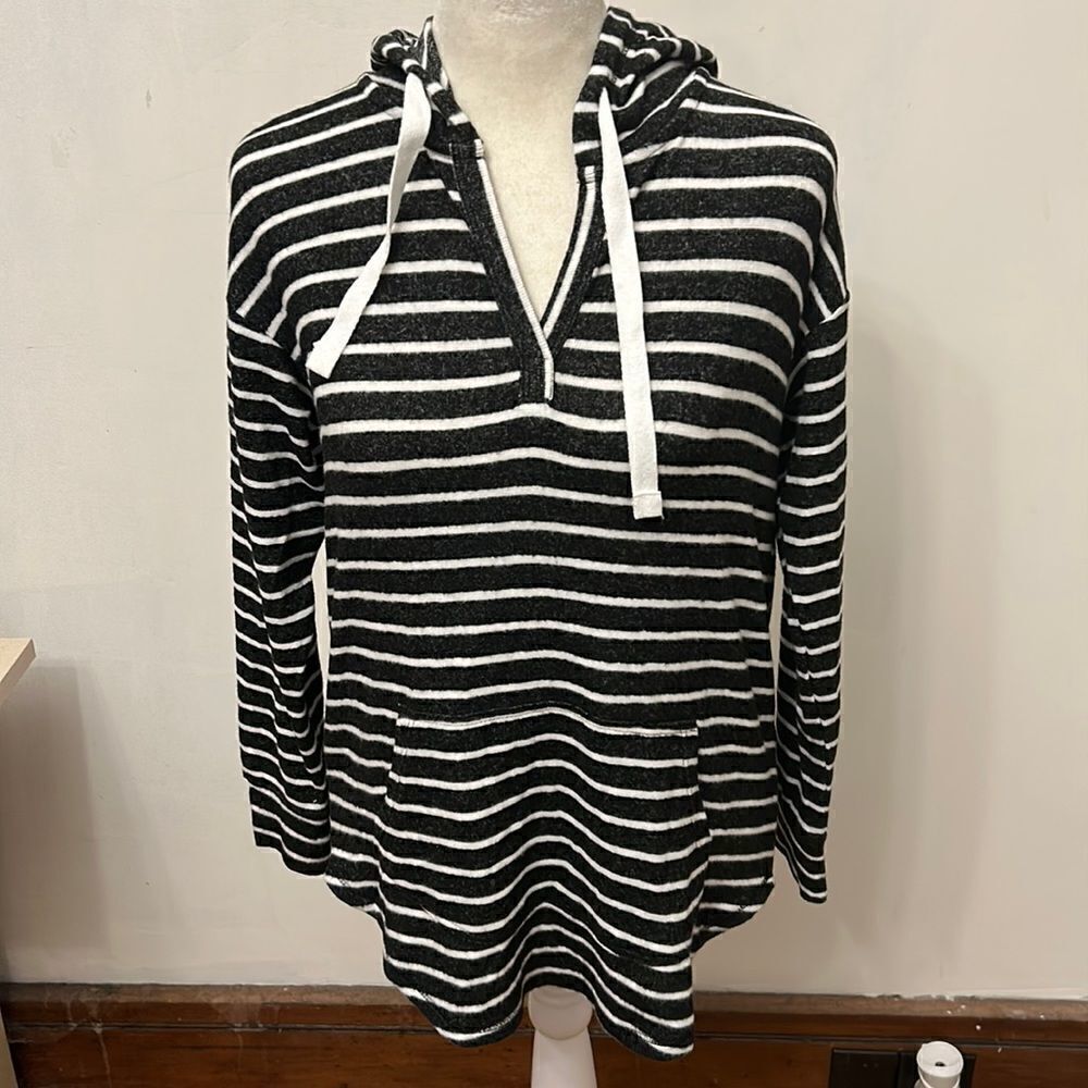 Market & Spruce black white striped hooded pullover Size XS Petite New